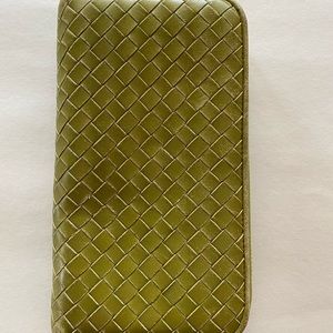 Authentic Bottega Veneta - Zip Around Wallet,Green